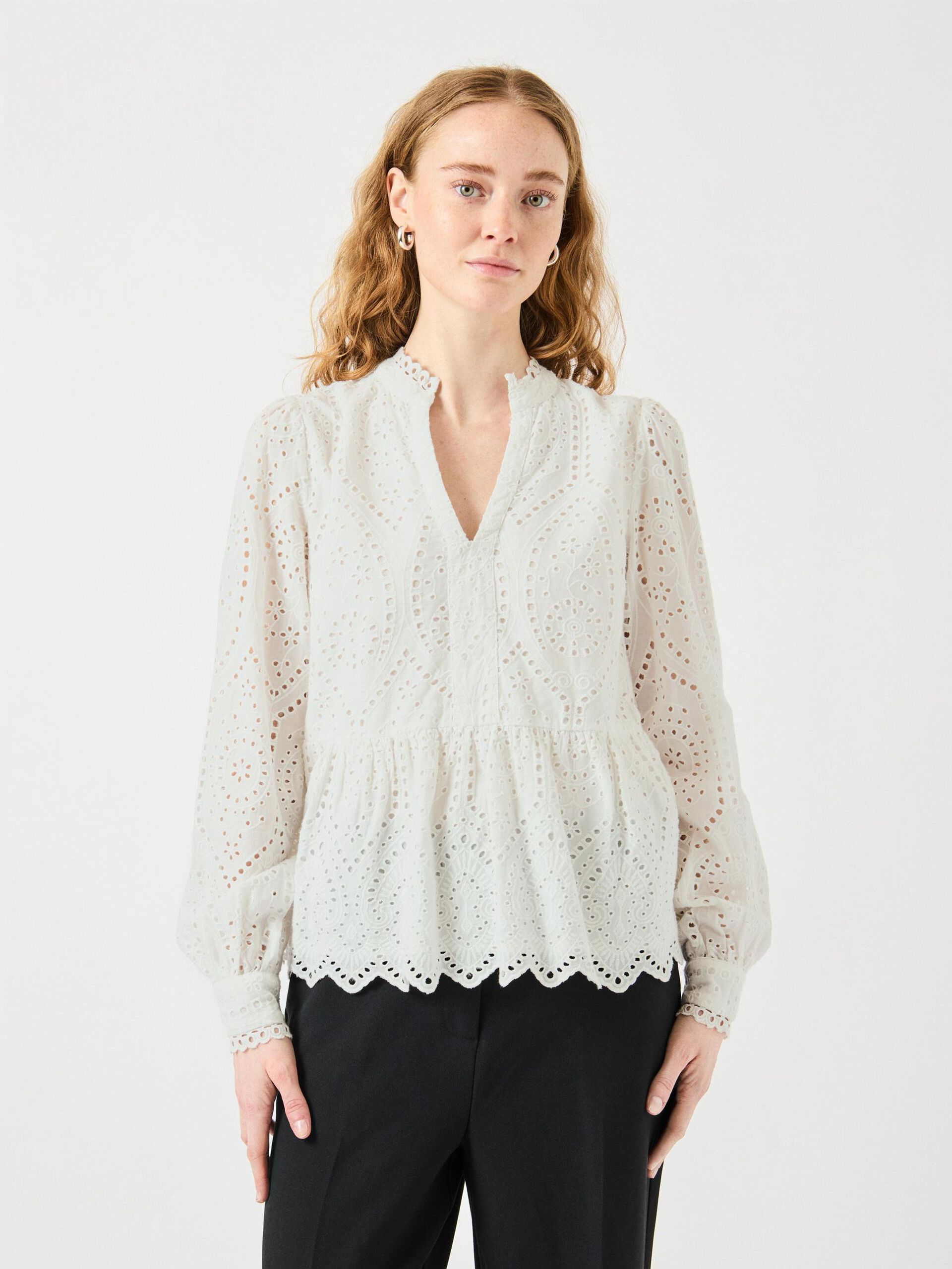  YASHOLI BLOUSE