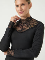  YASBLACE TOP MET LANGE MOUWEN