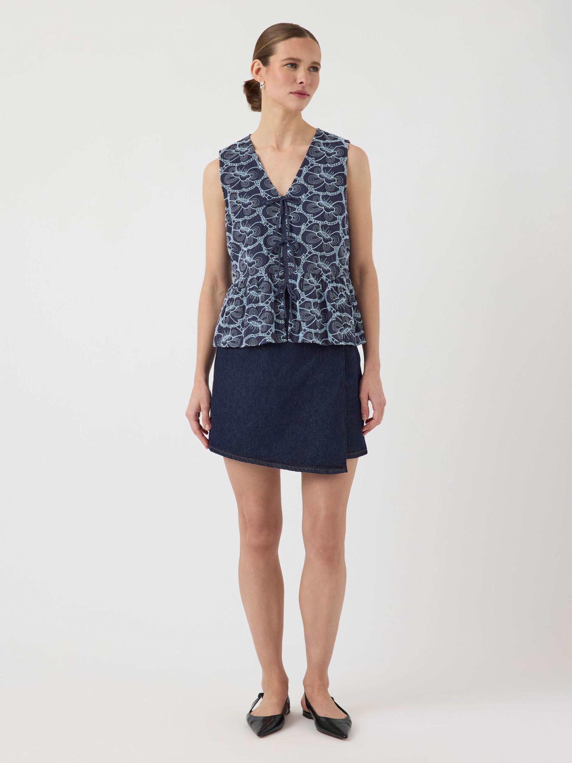  YASIREKA MOUWLOZE TOP
