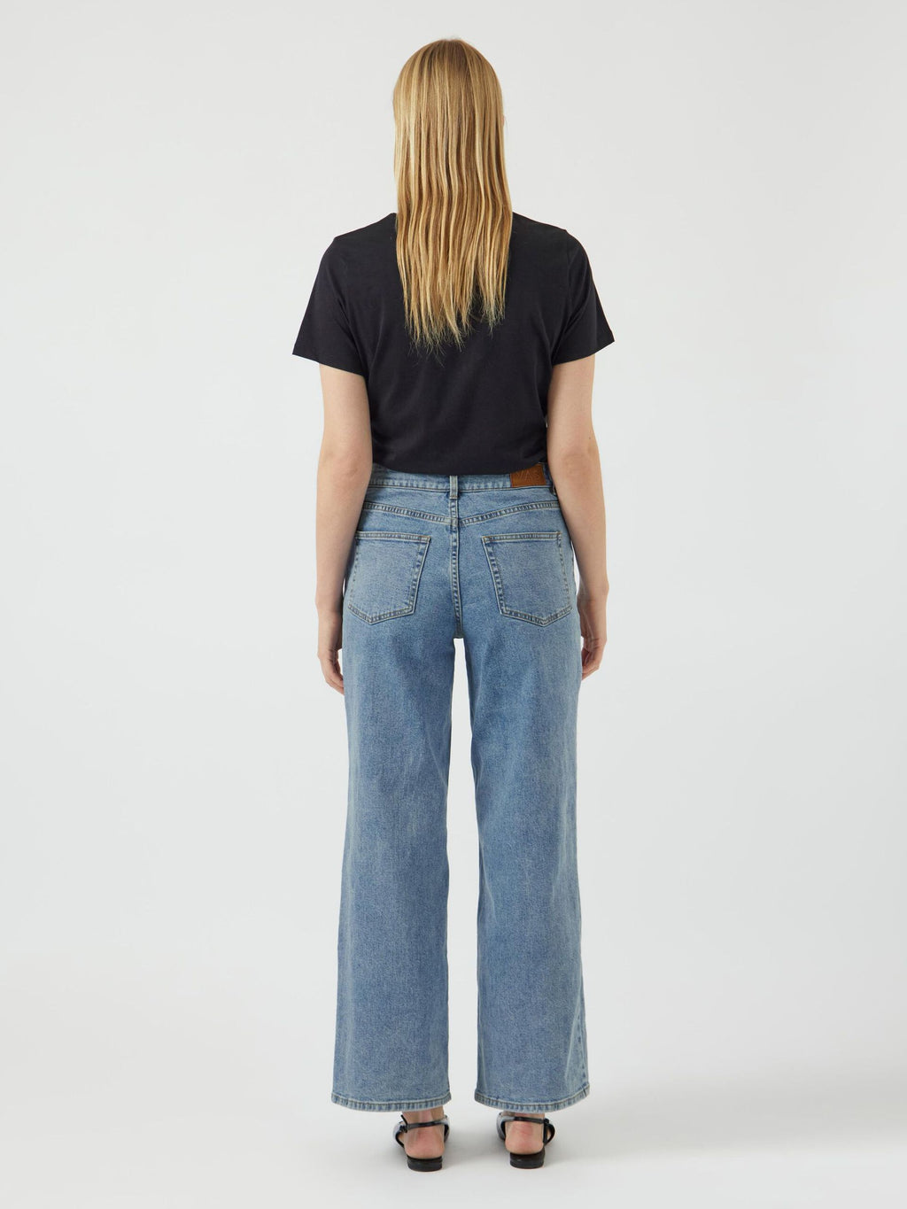  YASEYLA HIGH-WAIST JEANS