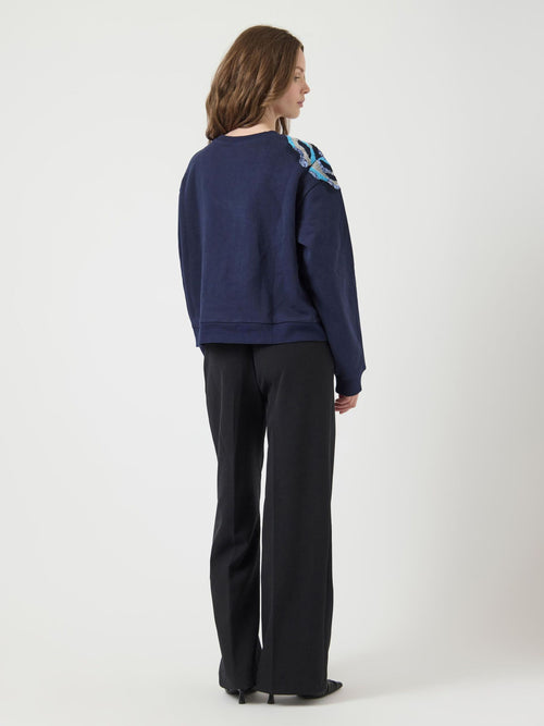  YASBLUGA MET DECORATIE SWEATSHIRT